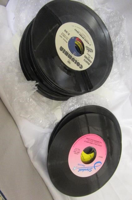 A Wurlitzer hi-fi juke box Image