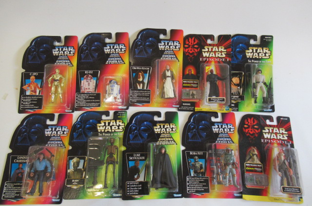 Ten Hasbro and Kenner Star Wars figures comprising R2D2 Image