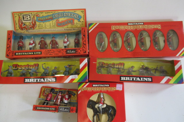 Britains Modern Issues soldiers comprising Blackwatch Image