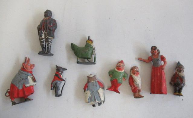 Four Britains Co-Co Pops figures Image