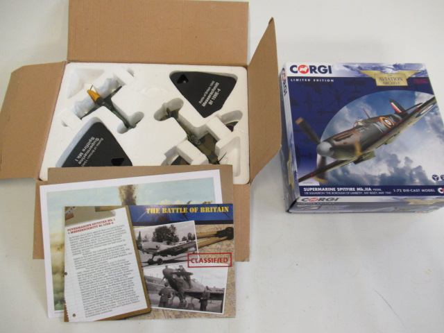 Atlas Editions Battle of Britain Set with Spitfire MK.1 and ME.109E Image