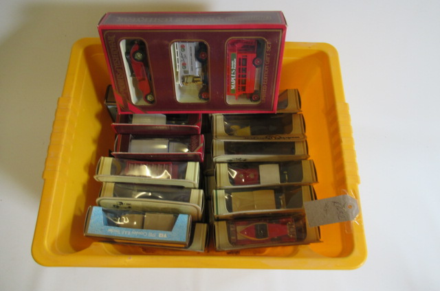Twenty five Matchbox Models of Yesteryear including vans Image