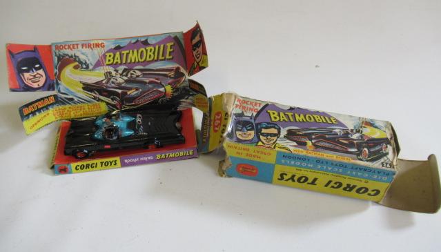 Corgi 267 Batmobile First Issue Image