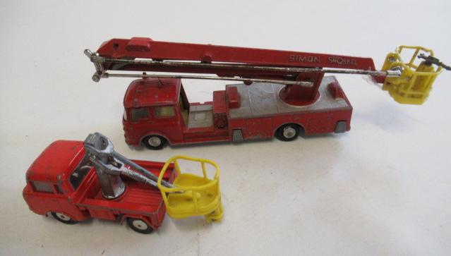 Playworn Corgi Simon Snorkel fire engine and Jeep PC150 with lift Image
