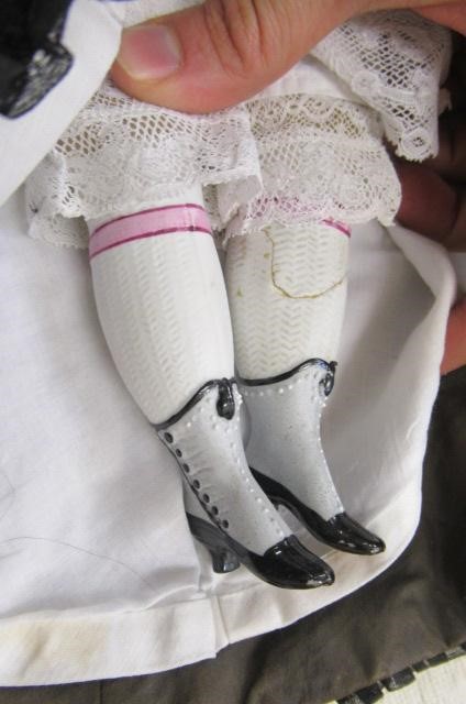 An early Kling bisque shoulder head doll Image