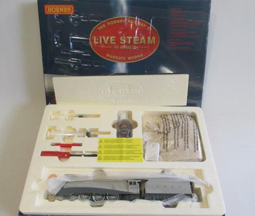 A rare Hornby additional live steam A4 "Silver Link" Image