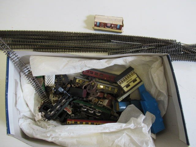 A small quantity of playworn N gauge model trains by Lima and Graham Farish (Est. plus 21% premium Image