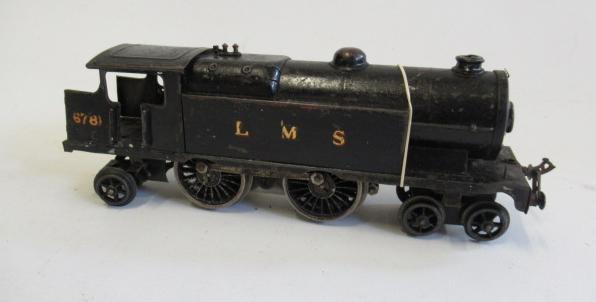 Playworn 20v electric No 2 tank in L.M.S. black Image