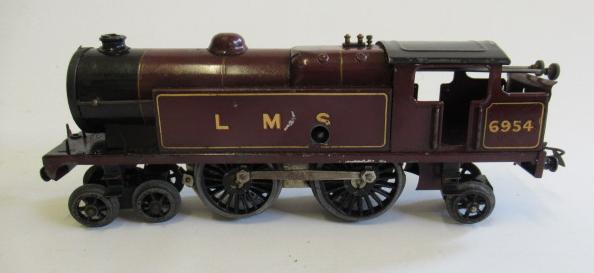 Hornby clockwork No 2 4-4-2 L.M.S. tank locomotive finished in red Image