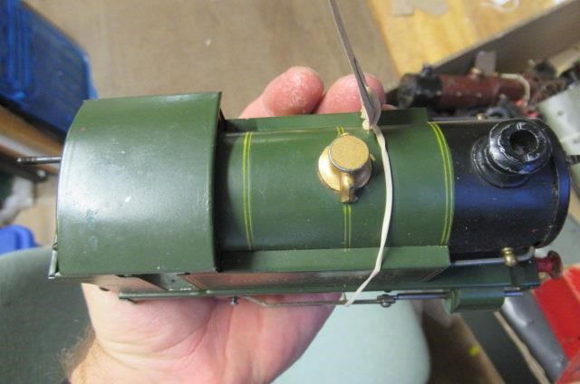 Hornby Train clockwork 0-4-0 tank finished in G.W.R. green Image