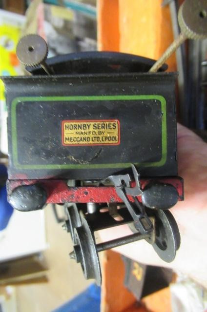 Hornby N1 S.R. Goods Set with clockwork 4-4-4 locomotive Image