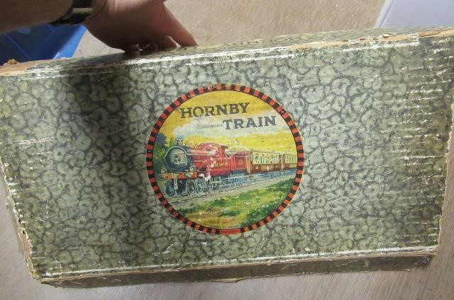 Hornby N1 S.R. Goods Set with clockwork 4-4-4 locomotive Image