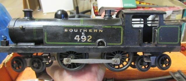 Hornby N1 S.R. Goods Set with clockwork 4-4-4 locomotive Image