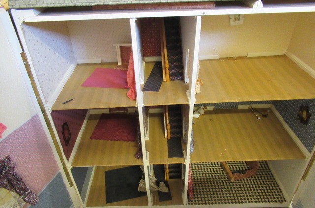 A large Georgian town house style doll's house Image