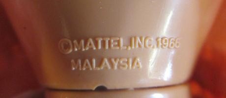 A collection of Barbie & Sindy dolls Image