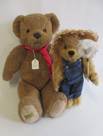 Two Merrythought bears comprising a boxed Freddie Fisher and a 23" jointed brown bear Image