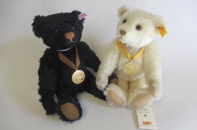 Three boxed Steiff toys Image