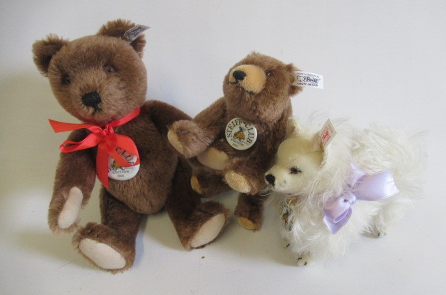 Five Steiff Club Bears Image