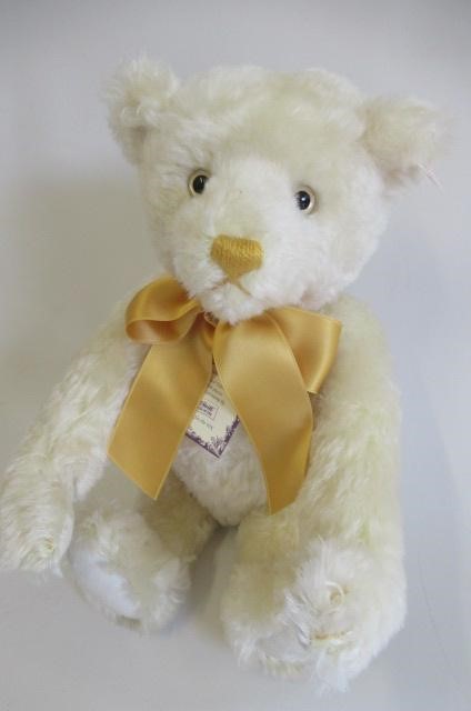 Three Steiff collector's bears Image