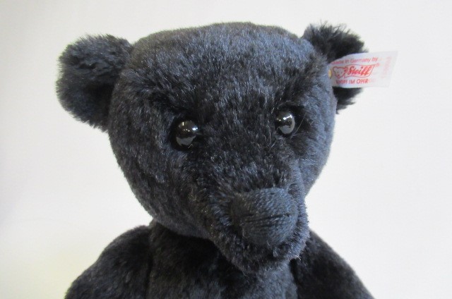 Two boxed Steiff items Image