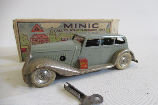 Pre-war Minic Streamline Saloon in grey Image