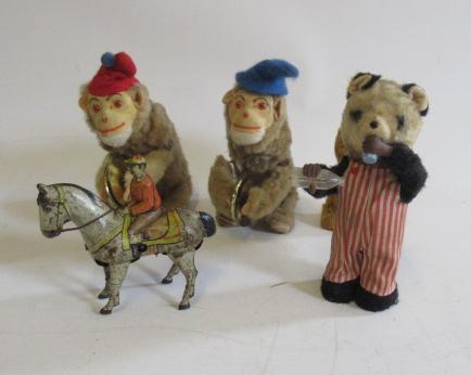 Nomura Japan clockwork drinking bear Image