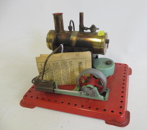Mamod SE2 steam engine with whistle and spirit burner Image