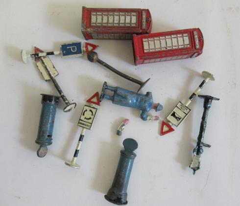 Hornby road signs Image