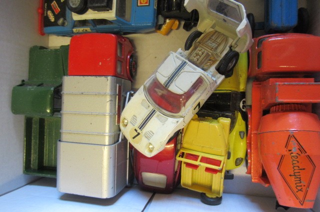 Unboxed model vehicles by Corgi Image