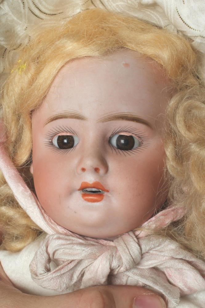 A French bisque socket head doll Image