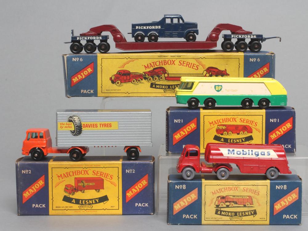 Matchbox Major Packs comprising No 1 BP Petrol Tanker Image
