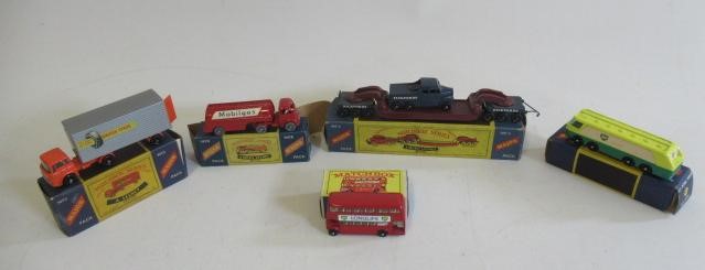 Matchbox Major Packs comprising No 1 BP Petrol Tanker Image