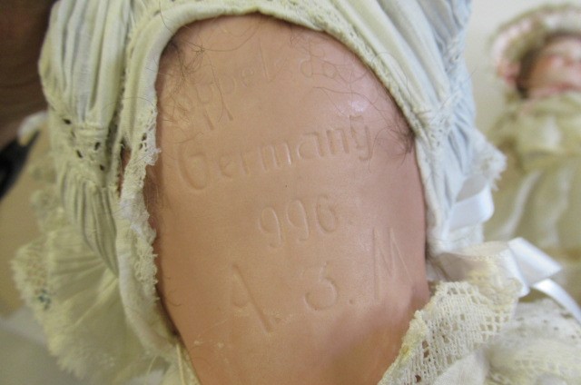 An Armand Marseille Koppelsdorf bisque socket head character doll Image