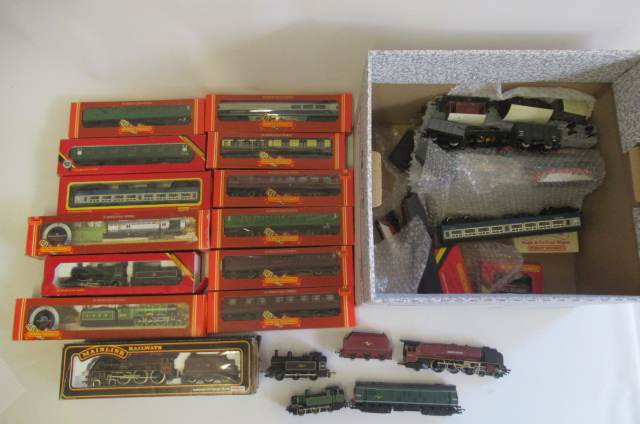 Hornby Railways Margate locomotives and rolling stock including Flying Scotsman Image