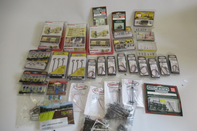 Model railway accessories including street lamps Image