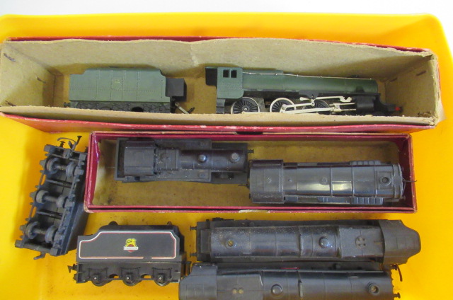 Five unboxed locomotives comprising Farish Class 5 Image