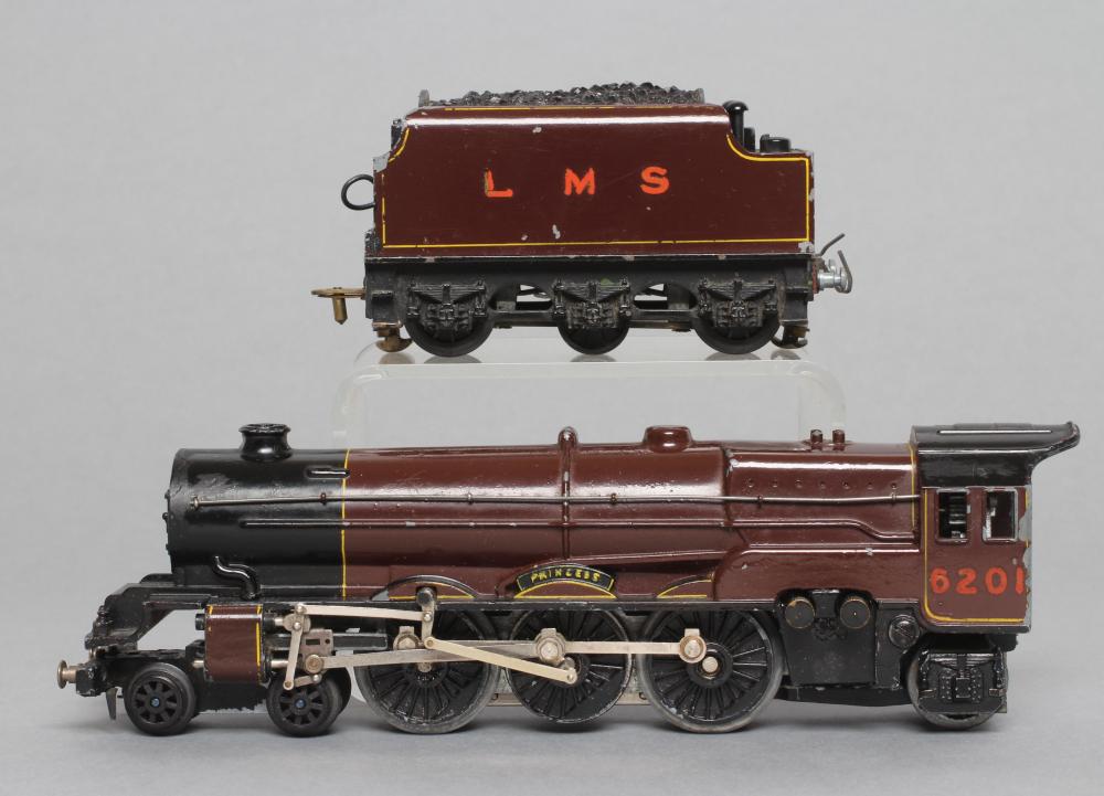 Trix Twin L.M.S. Princess 6201 locomotive with paint chips Image