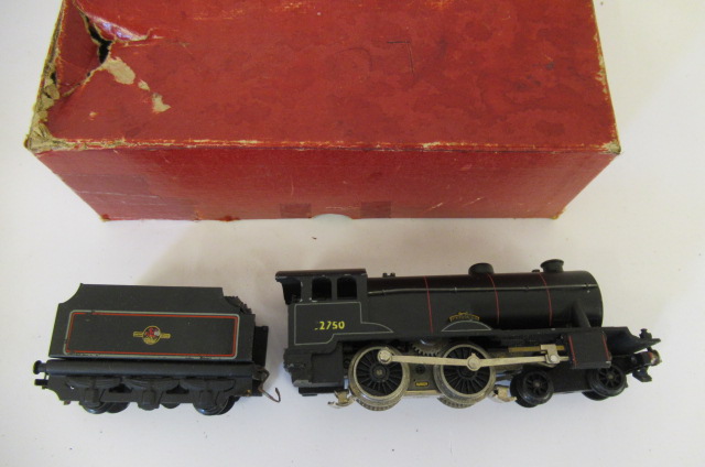 Trix B.R. 4-4-0 Hunt Class box AF Image