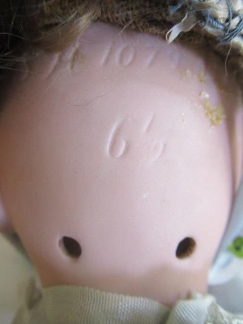 A Simon & Halbig bisque socket head doll Image