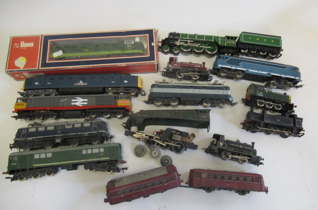 Unboxed HO and OO gauge locomotives including Hornby Class 58 Image
