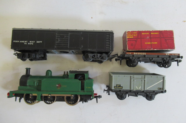 Hornby Dublo RS 0-6-0 tank in green Image