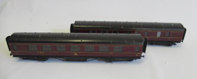 Two Exley K5 L.M.S. coaches comprising corridor 3rd and corridor 3rd brake Image