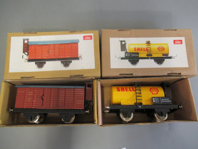 Joyo Goods vans for Continental Railways comprising shell tanker and box van Image