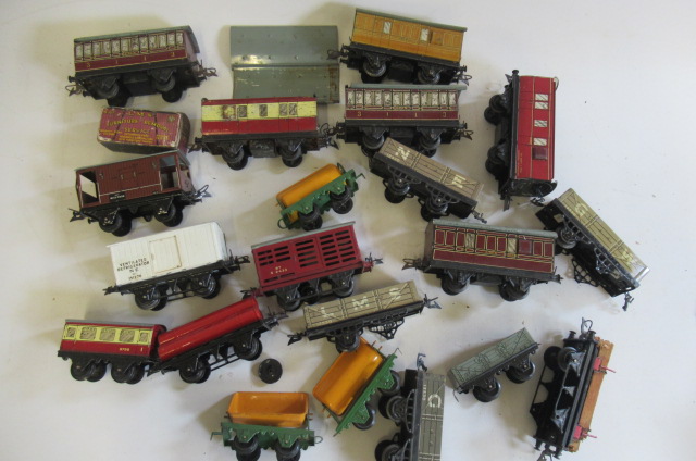 Unboxed Hornby goods wagons and coaches Image
