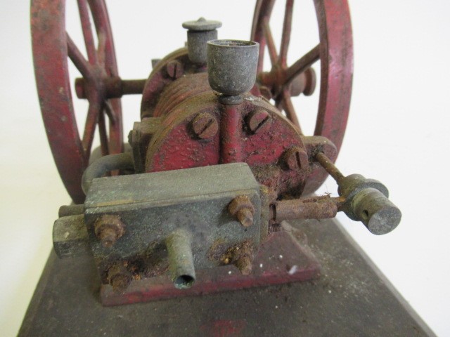 A single cylinder gas engine Image