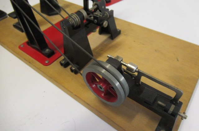 ESL(Electric Signal and Light) model workshop equipment Image