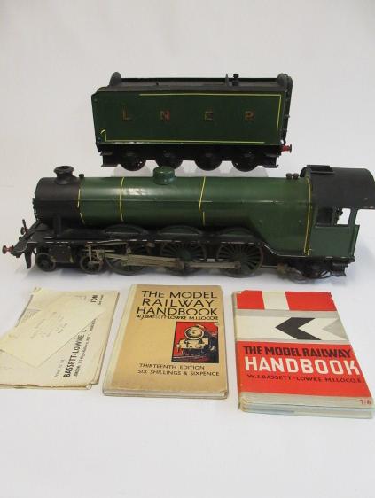 Bassett-Lowke Sprit fired 4-6-2 L.N.E.R 4-6-2 A1 Locomotive and tender Image
