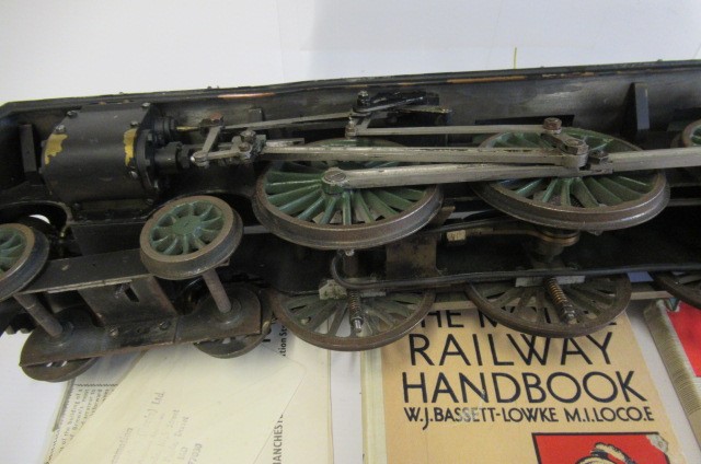 Bassett-Lowke Sprit fired 4-6-2 L.N.E.R 4-6-2 A1 Locomotive and tender Image