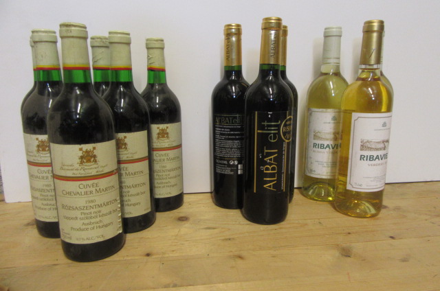 Three bottles 2011 Albat Elit Merlot Reserve Image