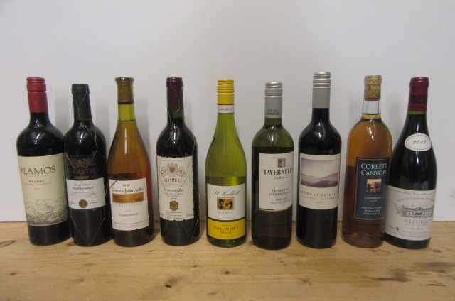 One bottle 2012 Fleurie and eight other bottles various wine (9) (Est. plus 21% premium inc. VAT) Image